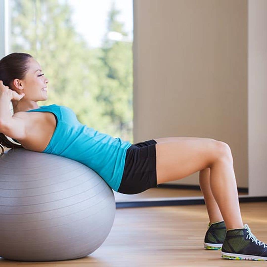 Ponte en forma con el fitball