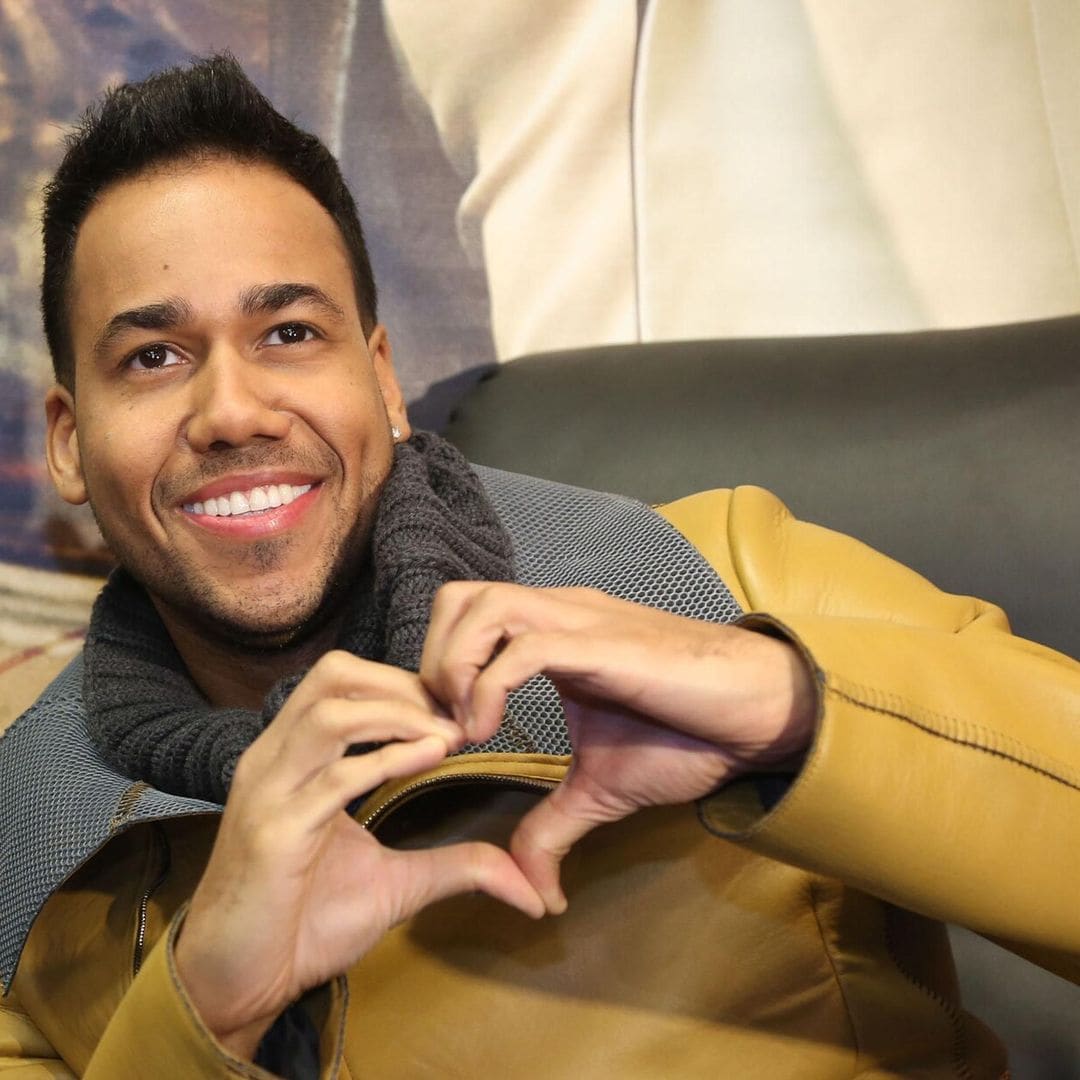 ¡Dúo dinámico!: Romeo Santos y su hijo se convierten en Batman y Robin