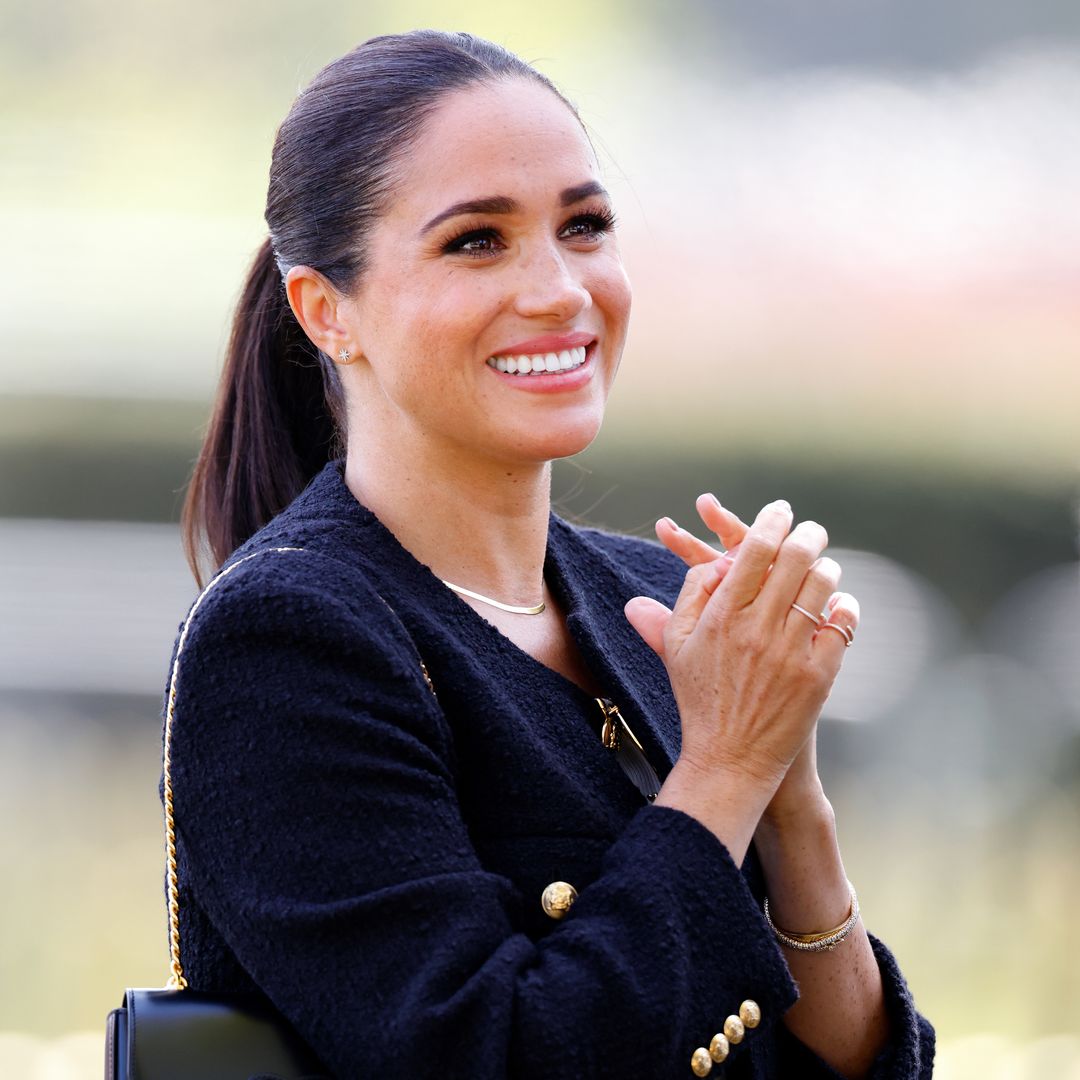 La reaparición más natural de Meghan Markle para mostrar su promesa cumplida a una chica afectada por los incendios