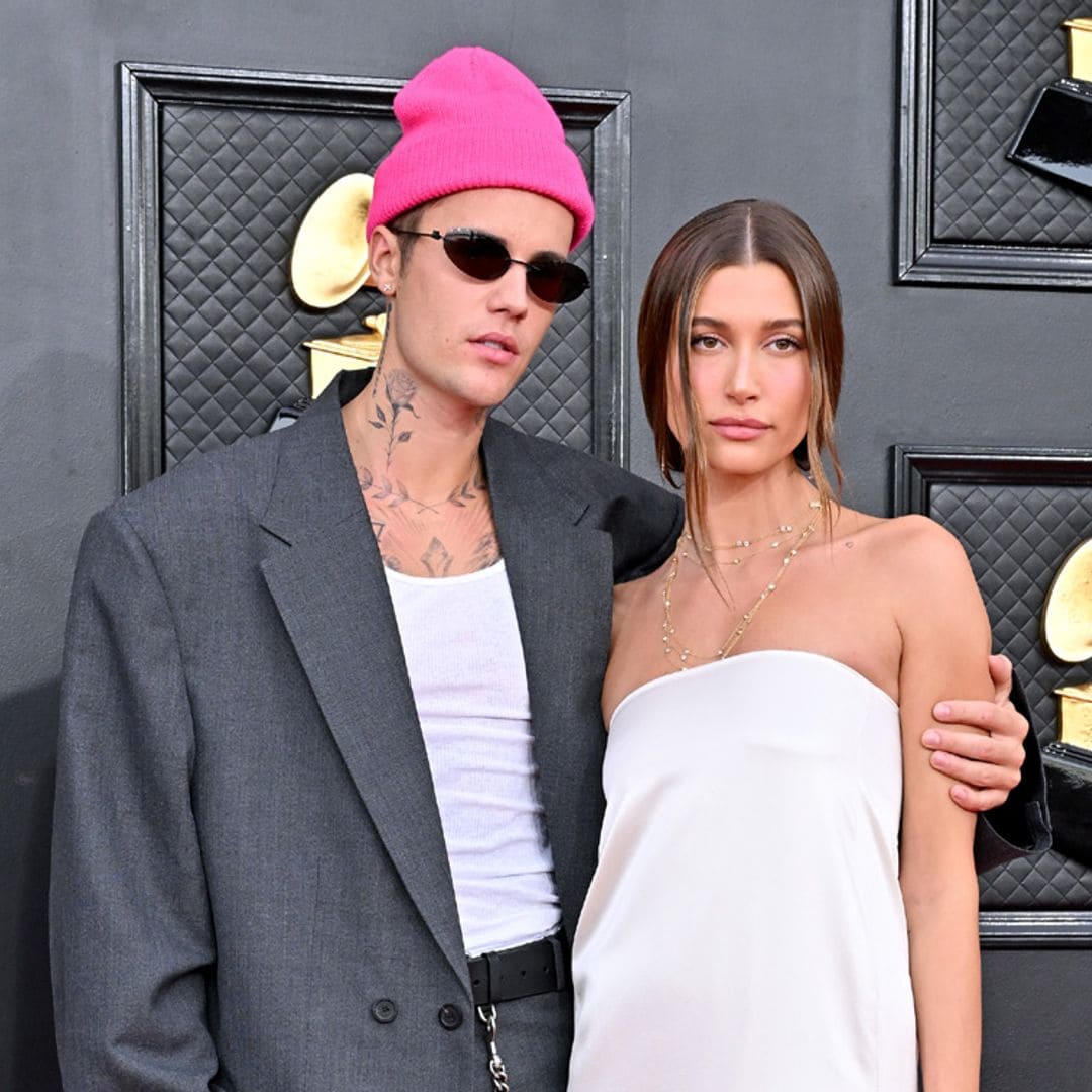 Hailey Bieber responde a los rumores de embarazo que le persiguen desde hace meses