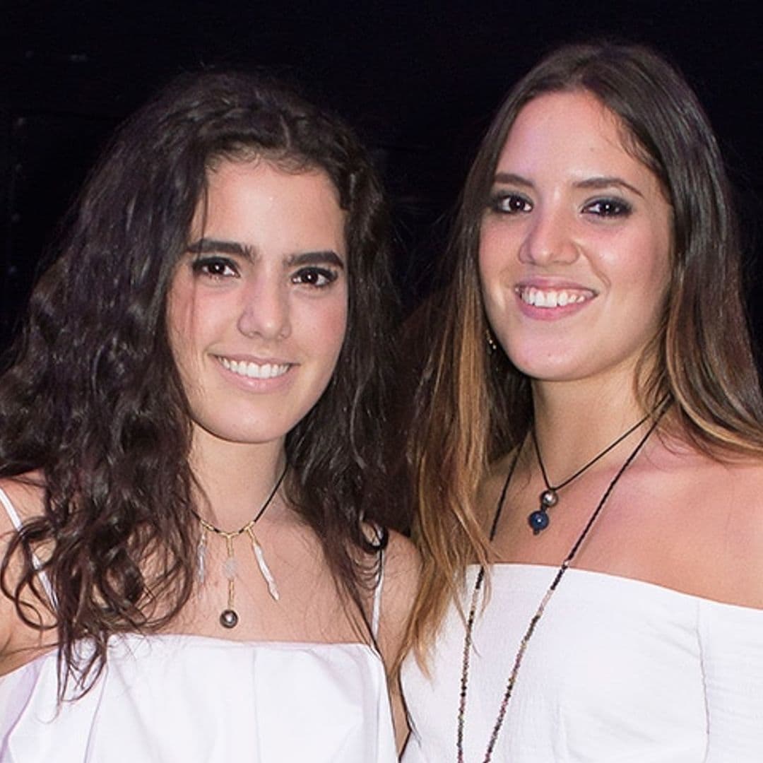Camila y América, hijas de Alejandro Fernández, celebran sus dulces 19