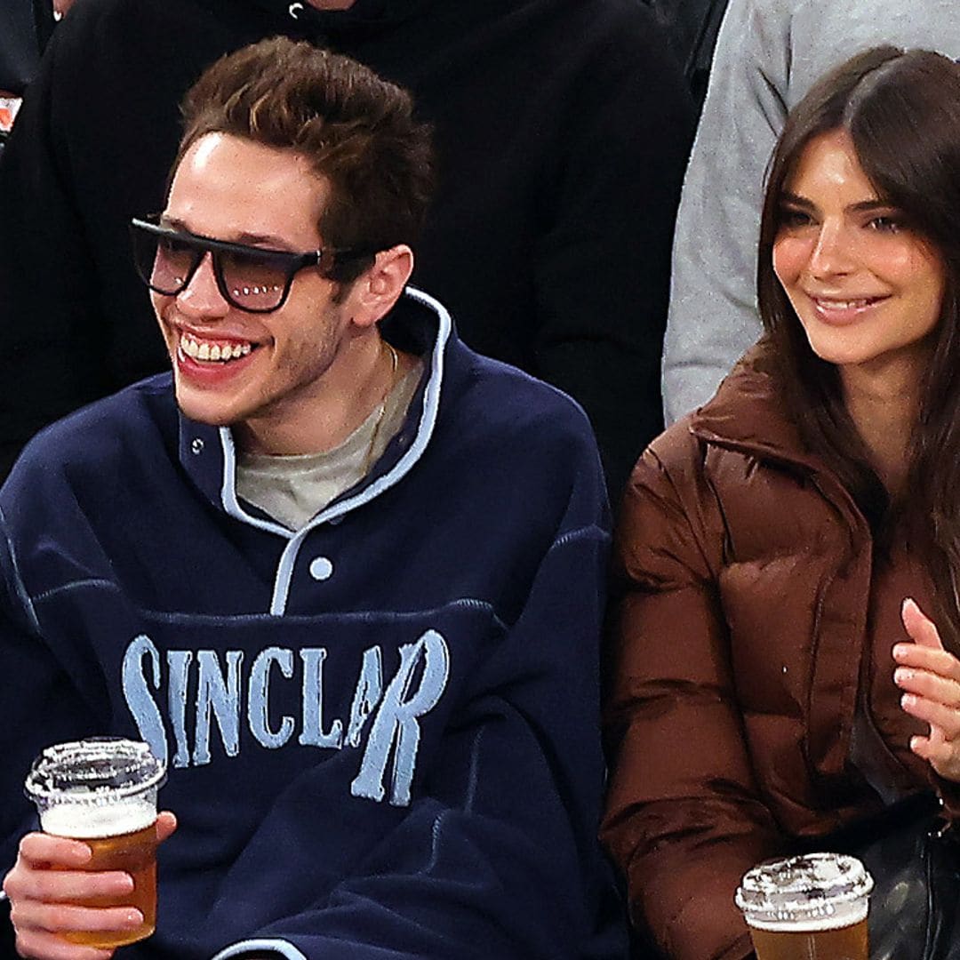 Pete Davidson y Emily Ratajkowski hacen oficial su relación con la cita preferida de las 'celebs'