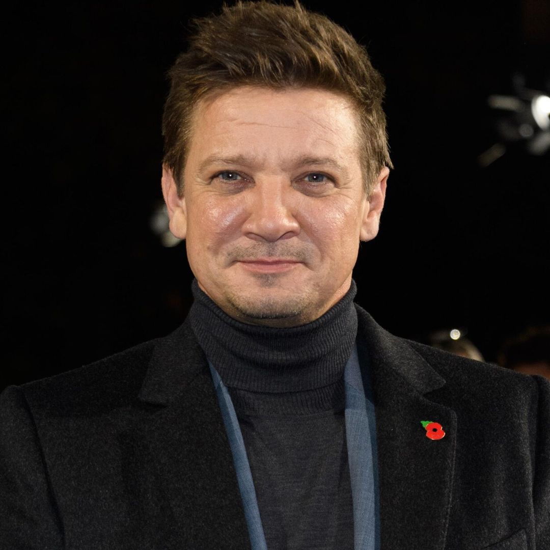 Jeremy Renner, estrella de Marvel, se encuentra en estado crítico tras sufrir un accidente