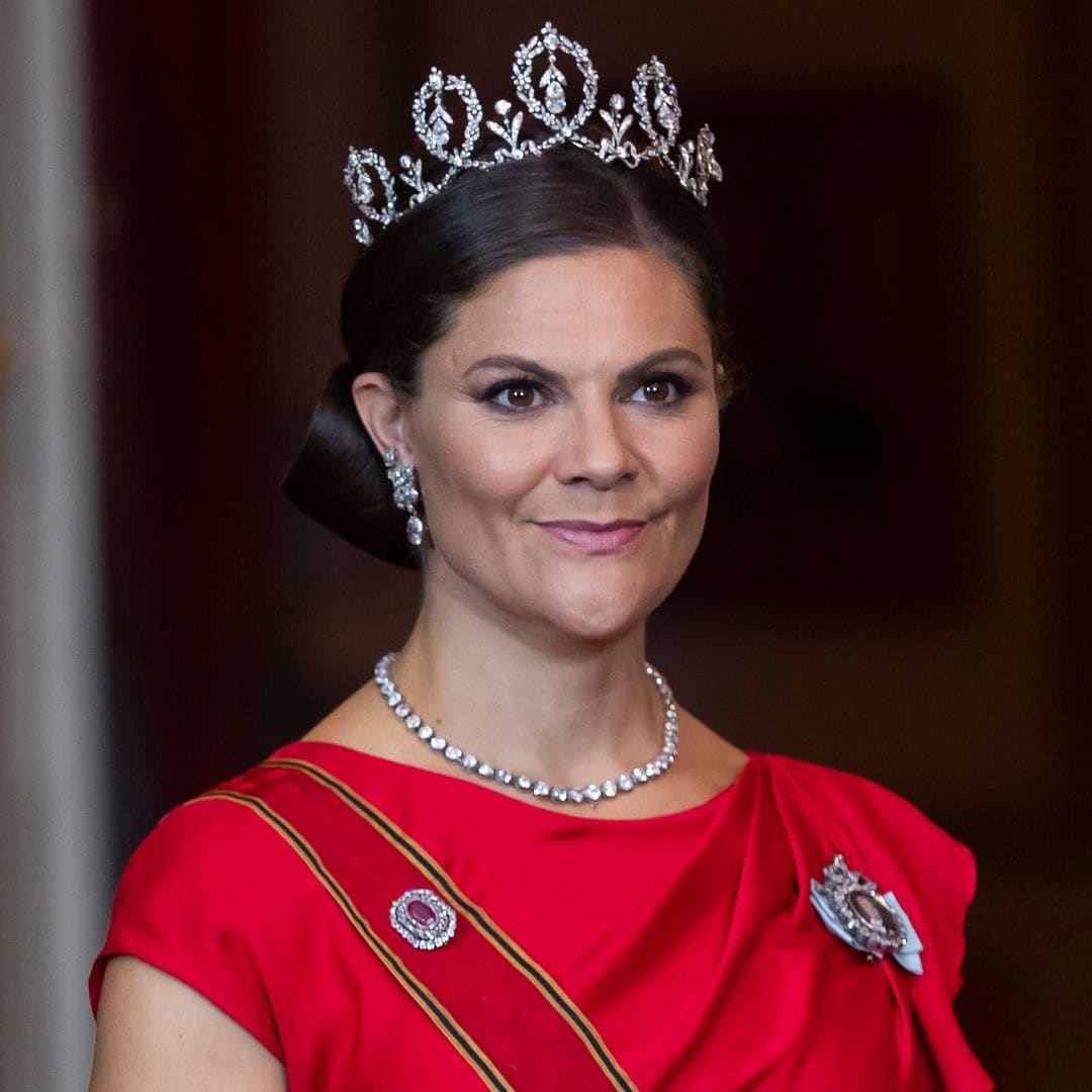 Los 15 mejores looks de gala de Victoria de Suecia que ha cumplido 47 años
