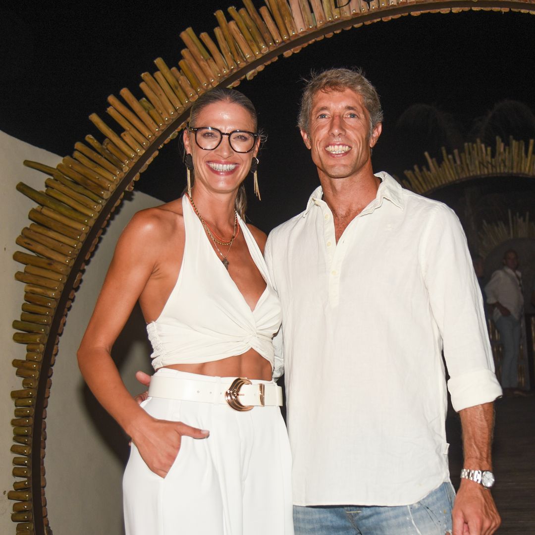 Laura Sánchez, feliz con Manuel Escribano tras sufrir por él en la plaza de toros de Tarifa