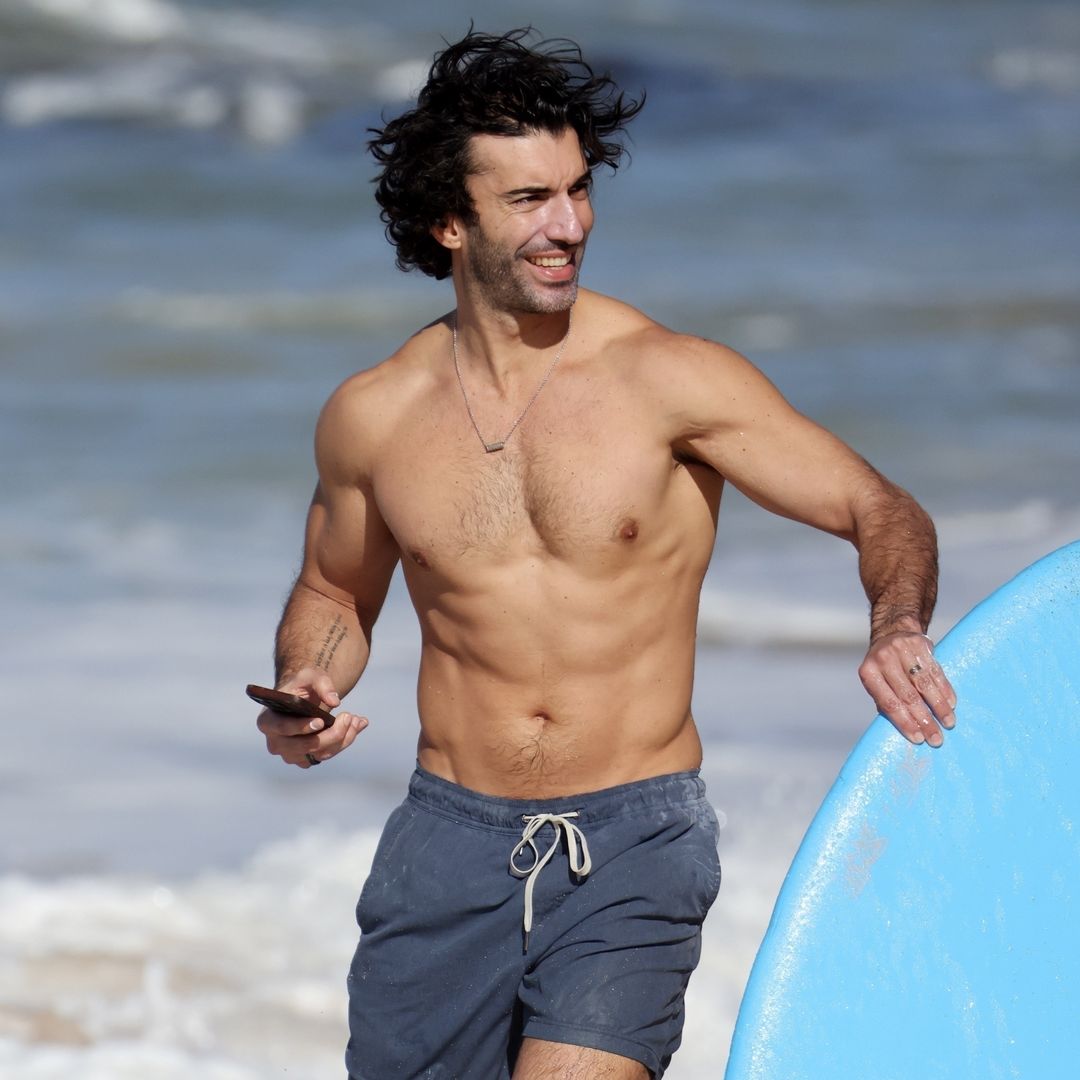 Justin Baldoni presume sus músculos en Hawái, en medio de su controversia legal con Blake Lively