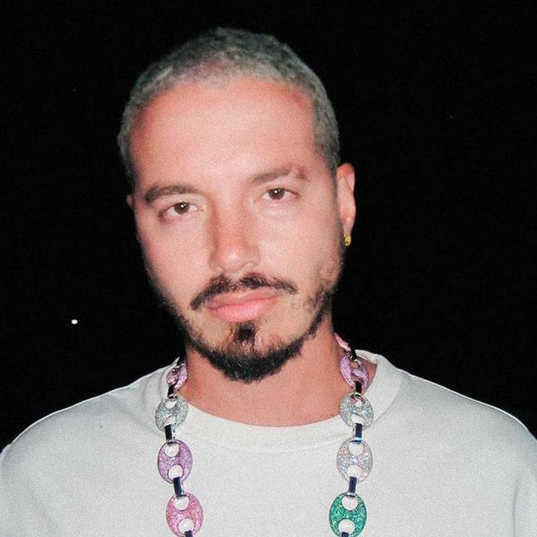 J Balvin se sincera sobre el duro momento que enfrenta: ‘Otra vez me tocó la ansiedad y la depresión’