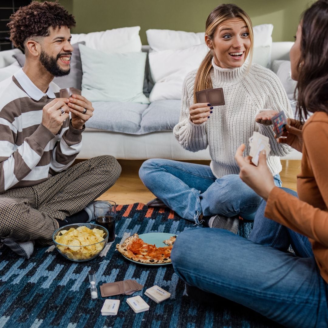 Encuentra aquí los juegos de mesa más divertidos que hemos probado para disfrutar con familia y amigos