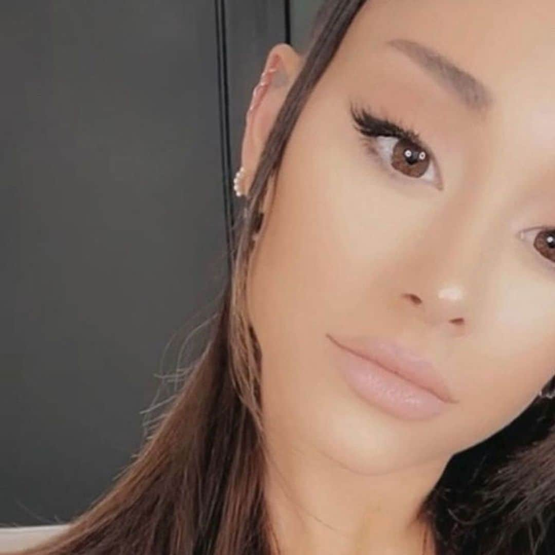 Todo el mundo está copiando el maquillaje de novia de Ariana Grande y ahora te toca a ti