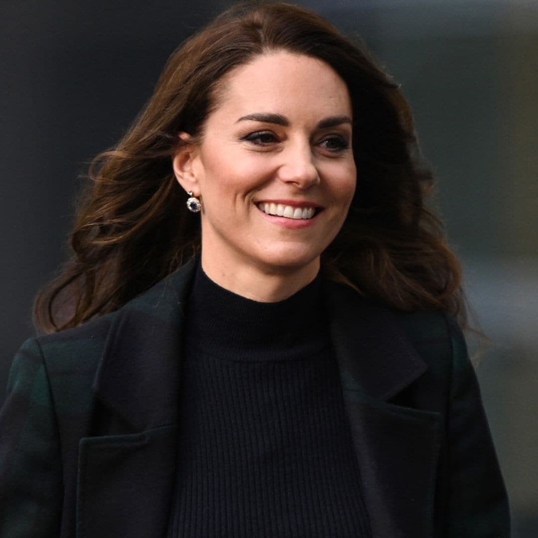 Kate Middleton se compra este favorecedor vestido de punto en dos colores