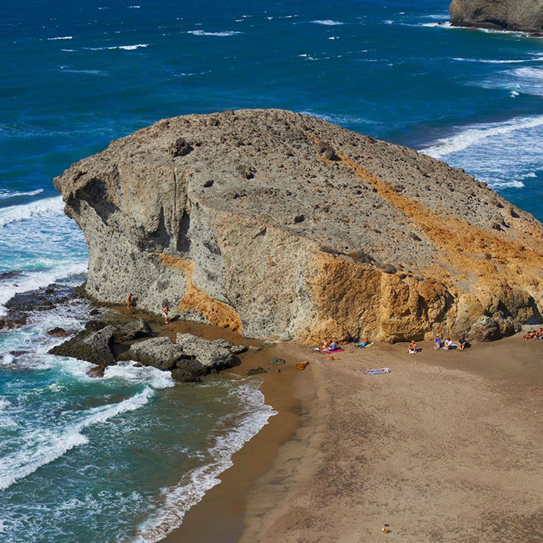 Mónsul, una playa de película en el Cabo de Gata