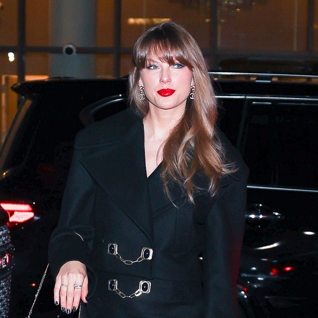 Taylor Swift elige un 'look' de Chanel para apoyar a Travis Kelce en Kansas City