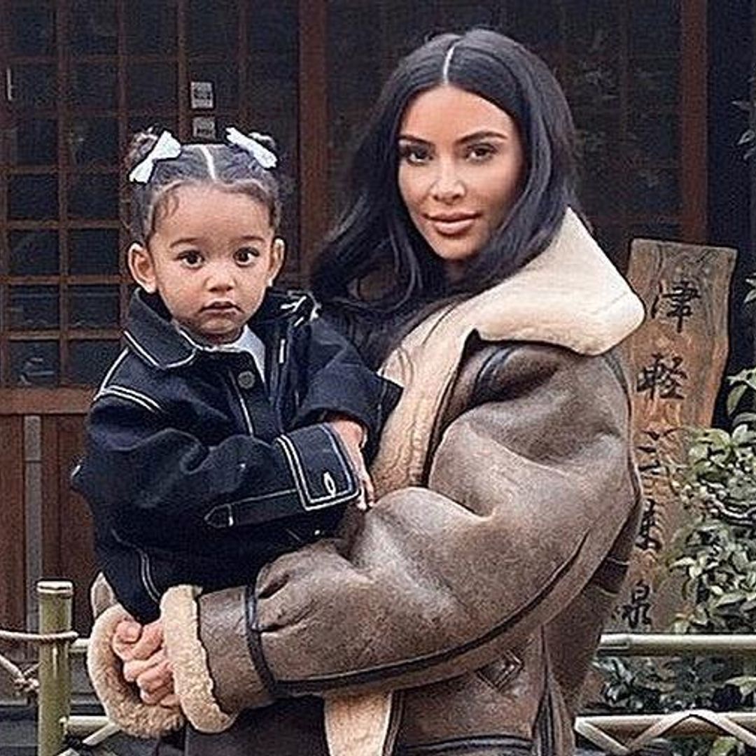 Kim Kardashian revela que su hija Chicago tuvo un accidente que le dejó una cicatriz