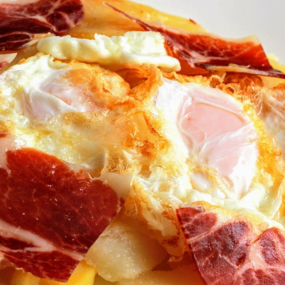 Huevos rotos con jamón ibérico