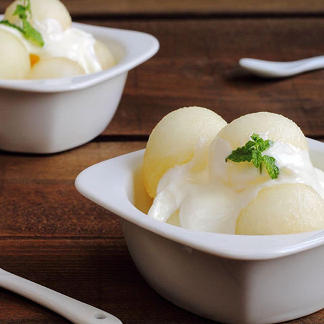 Bolitas de melón con yogur