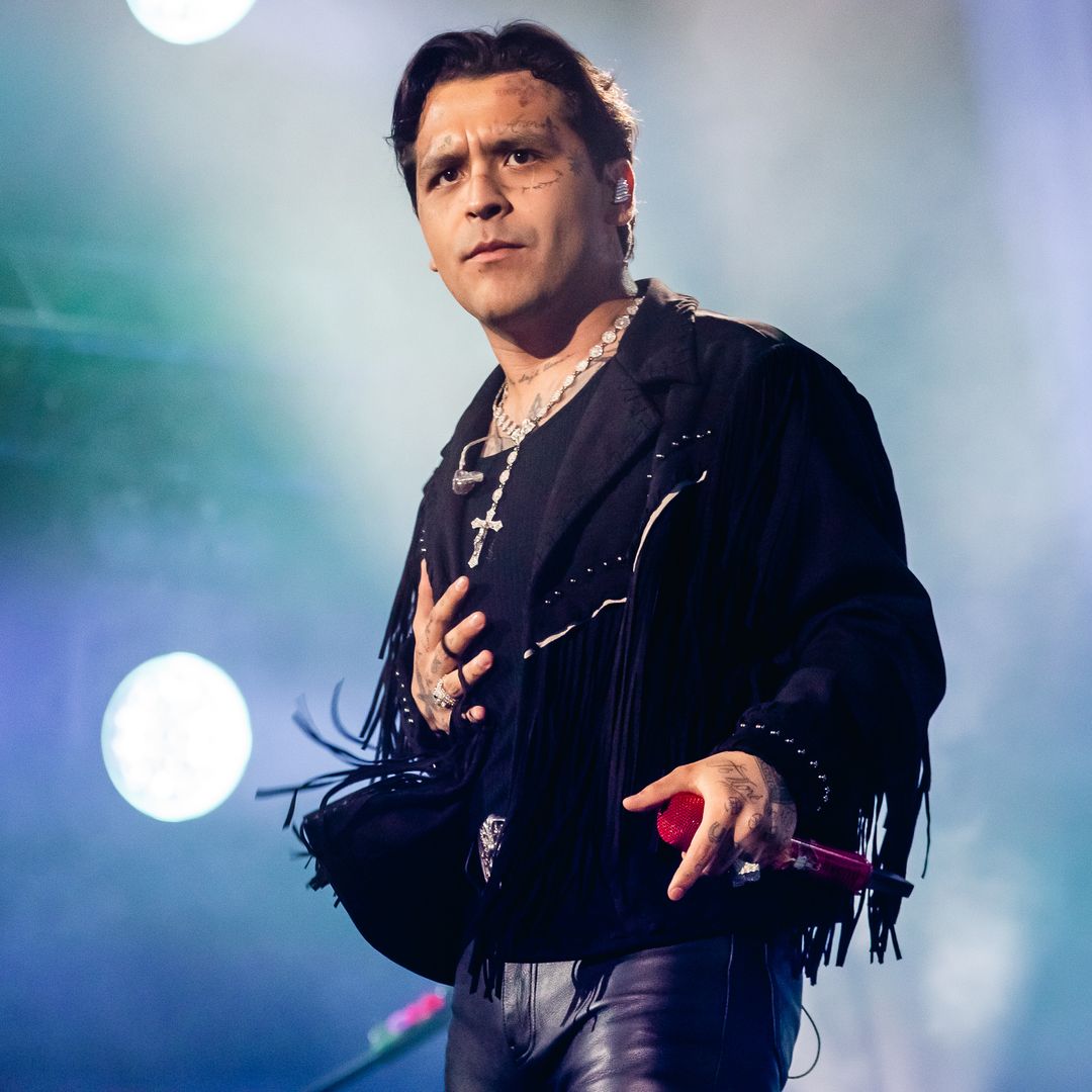 Quién es quién en la familia de Christian Nodal