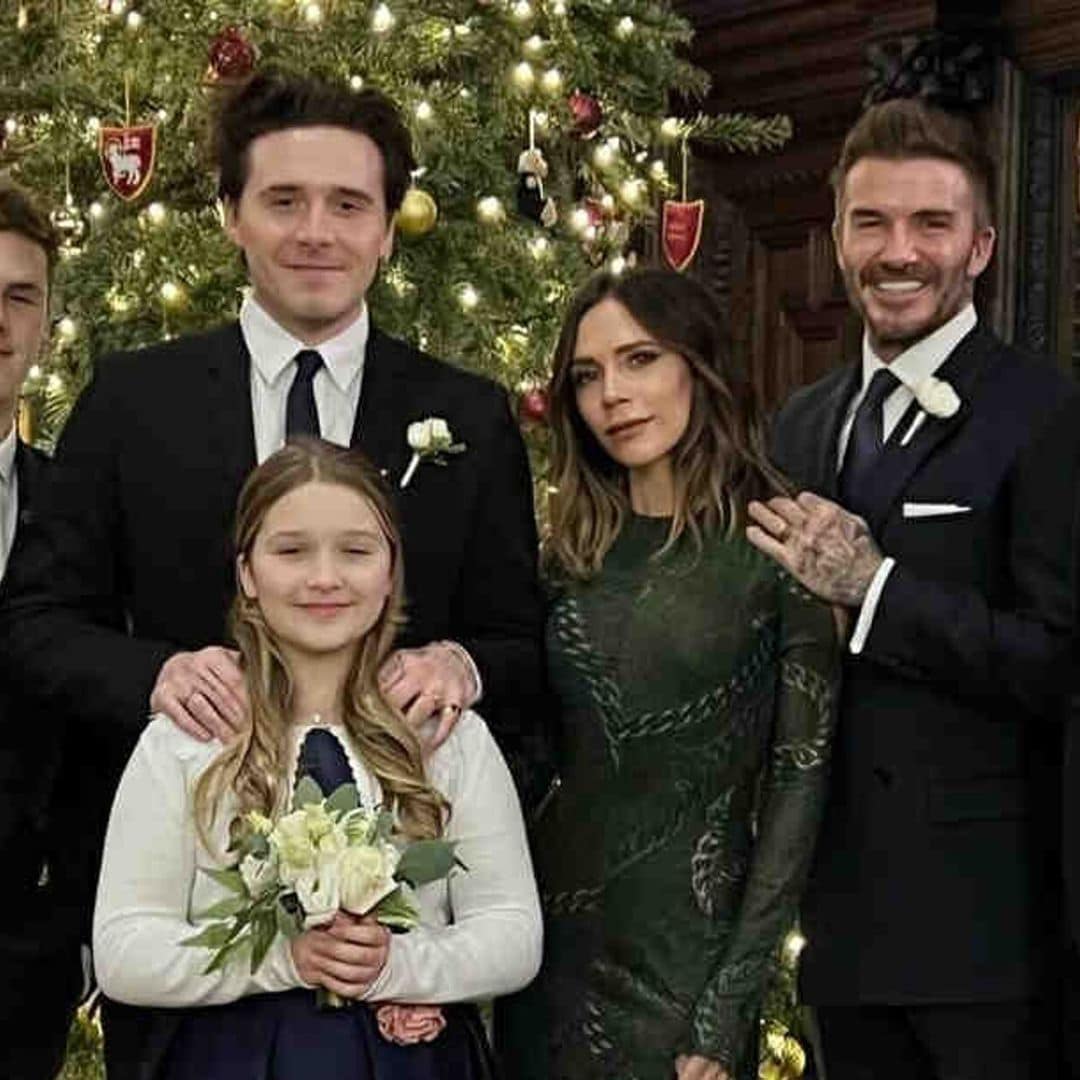 Los Beckham: el posado navideño al completo de la ‘otra familia real’ británica