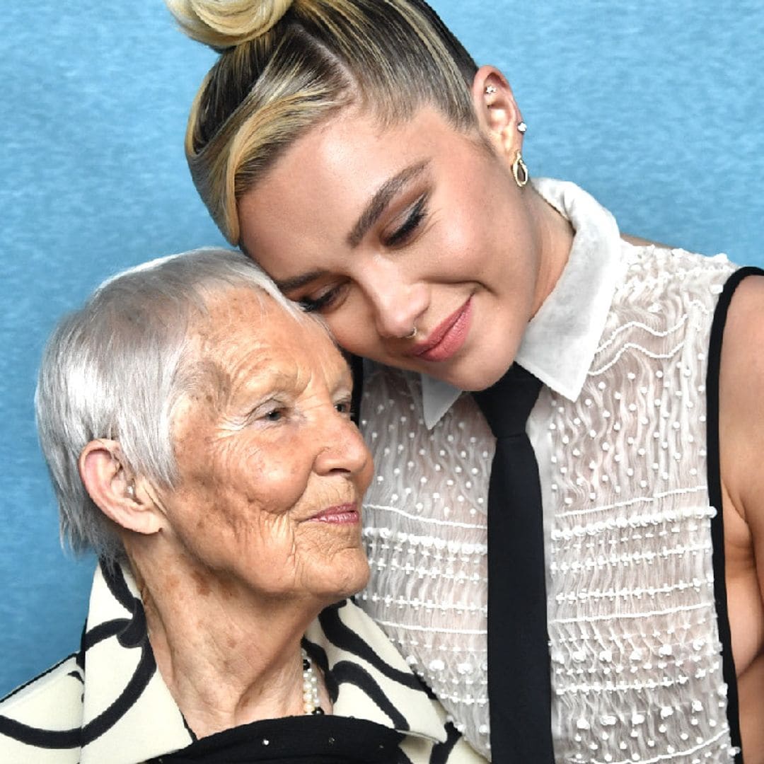 ¡Qué momentazo! Florence Pugh se lleva de estreno a su abuela y sus padres