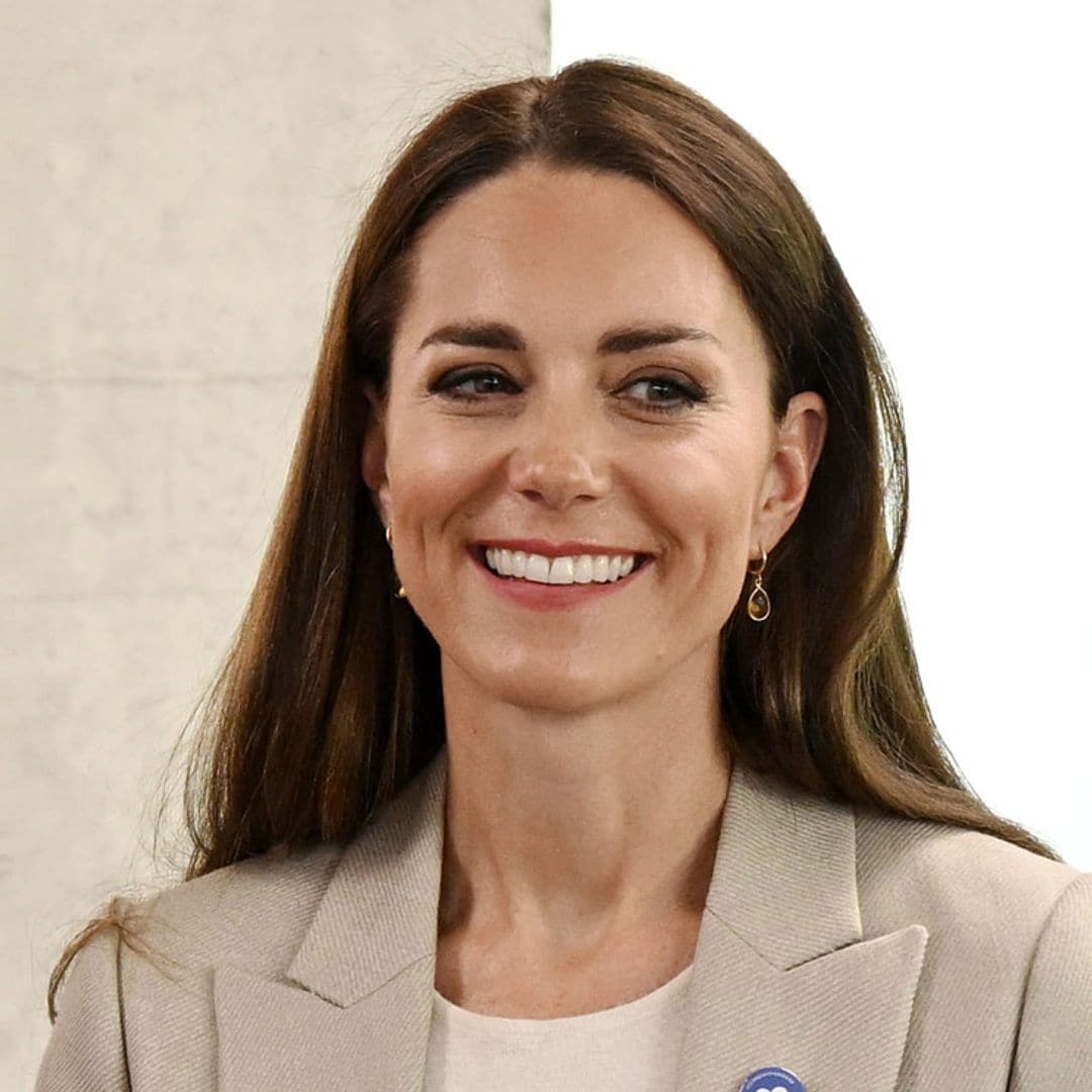 Kate Middleton apuesta por la sobriedad con el look de básicos que nunca falla en el trabajo