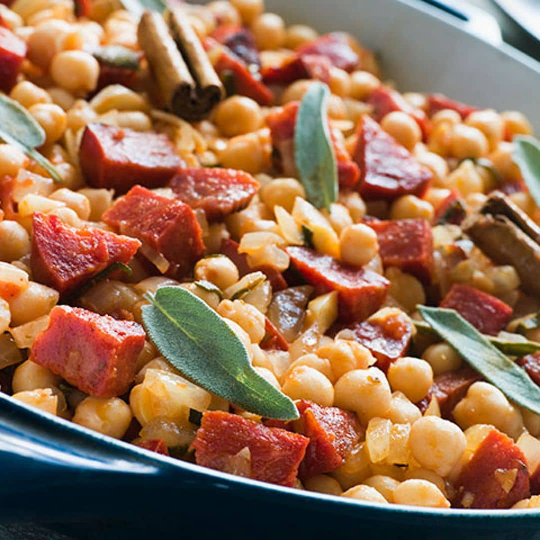 Garbanzos fritos con salvia