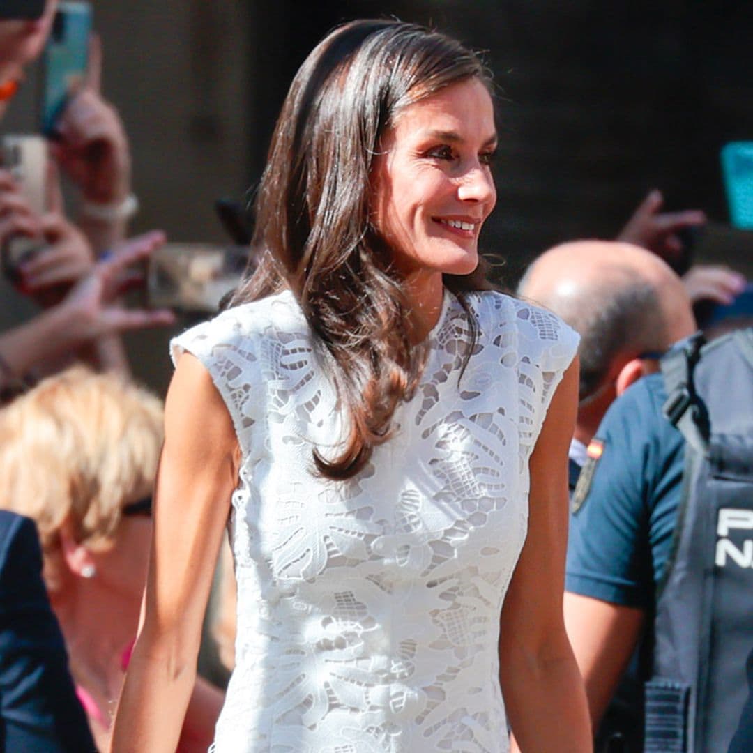 La reina Letizia recupera el vestido semitransparente con sello español que causó sensación