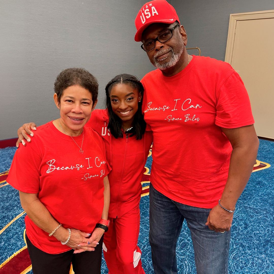 La otra gran celebración de Simone Biles con su familia y Snoop Dog tras ganar tres oros 