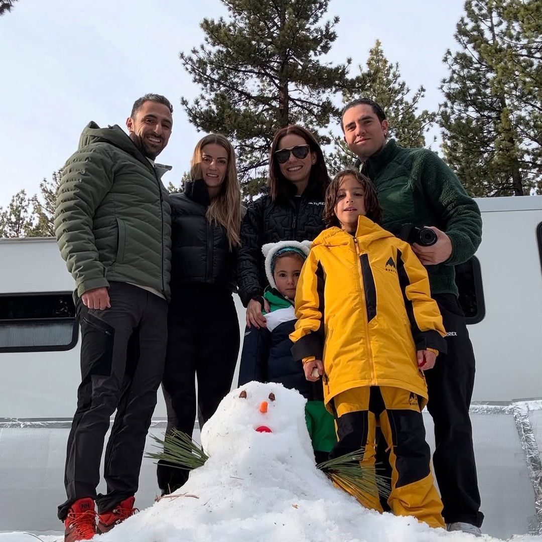 Tania Rincón comparte los primeros vistazos de sus vacaciones familiares en la nieve