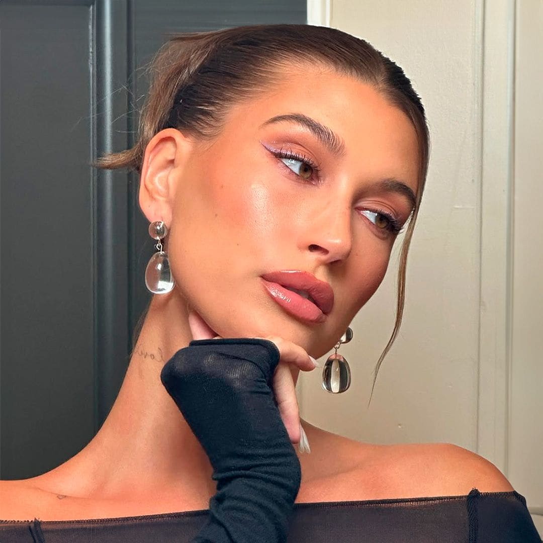 El 'lip combo' favorito de Hailey Bieber para unos labios voluminosos con solo dos productos