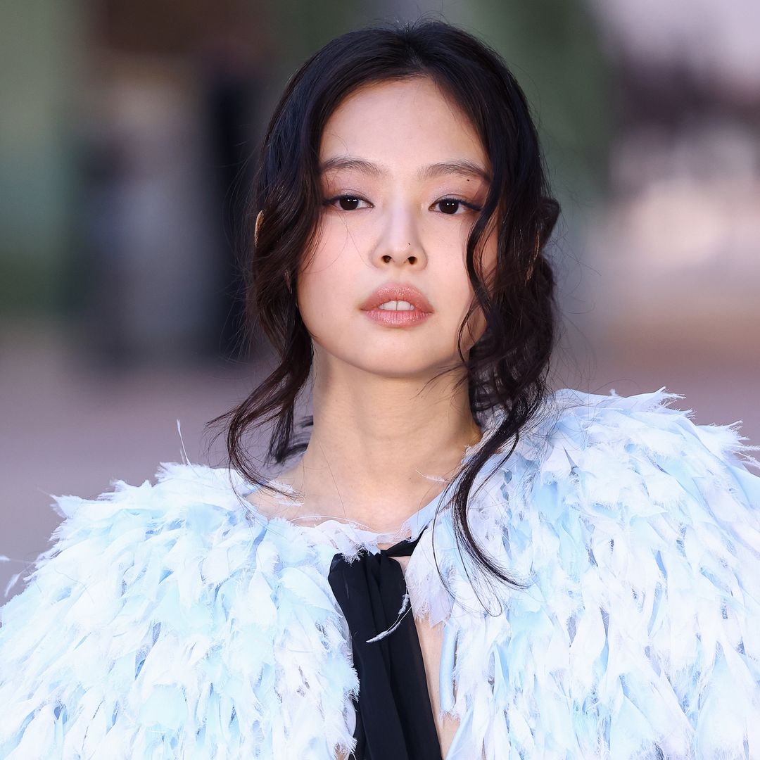 Jennie se une a Dua Lipa como rostro del nuevo bolso de Chanel