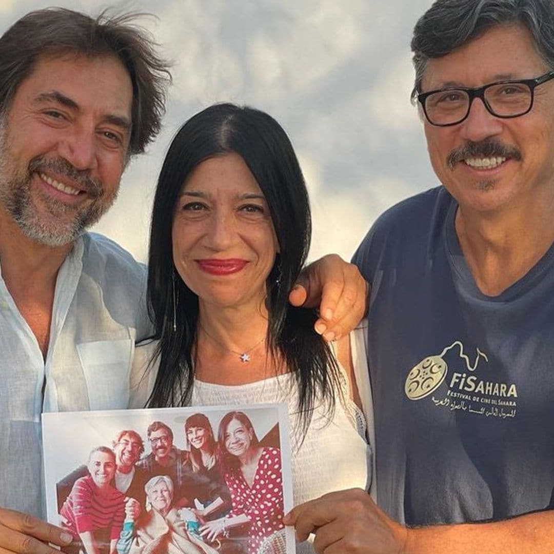 Con sus recuerdos más valiosos: así ha sido el adiós de Carlos, Mónica y Javier Bardem a su madre