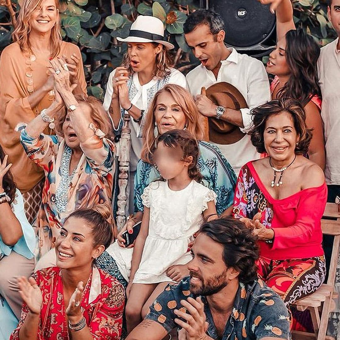 Elena Tablada comparte nuevas (y divertidas) imágenes de su preboda en homenaje a su abuela