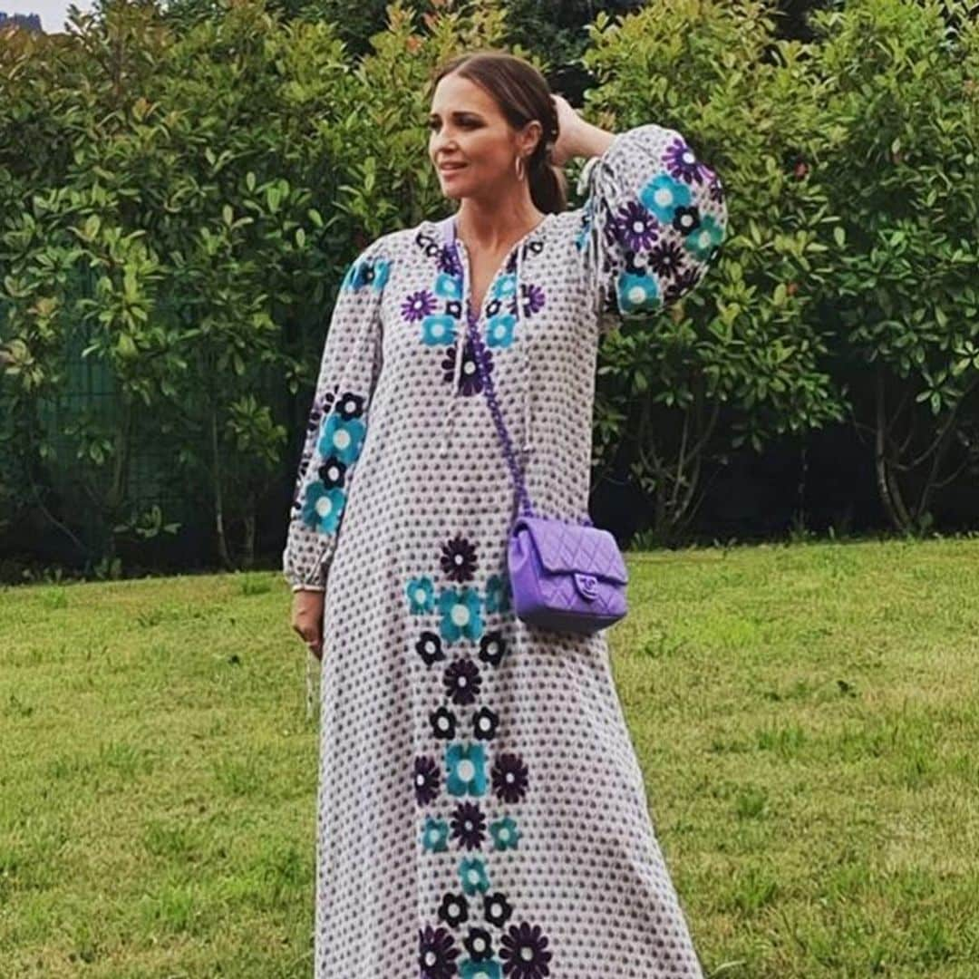 Paula Echevarría se apunta al sustituto del vestido 'midi': un caftán con bordados de flores