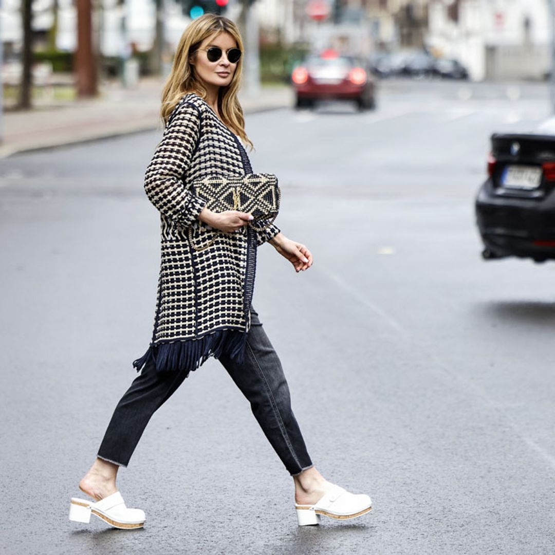 Cómo llevar zuecos de madera y todos los zapatos de primavera que parecen difíciles de combinar