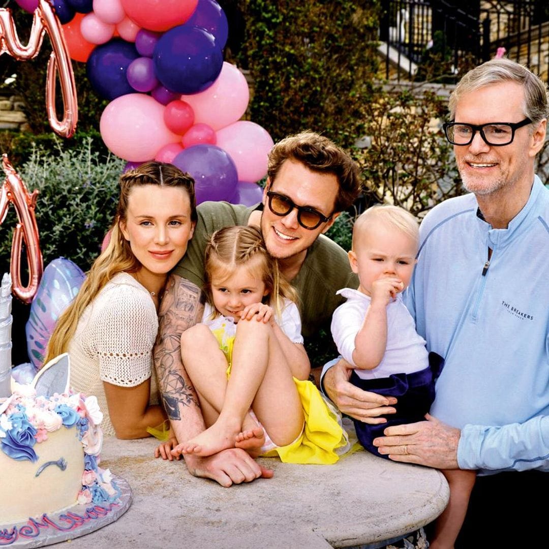 La familia Hilton tira la casa por la ventana en la fiesta de cumpleaños de Milou, sobrina de Paris