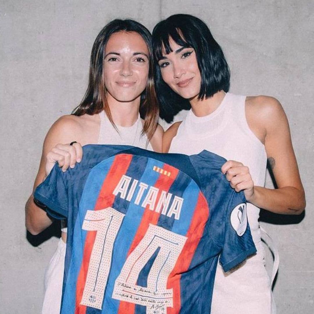 La fotografía viral de las dos Aitanas que une los mundos de la música y el fútbol