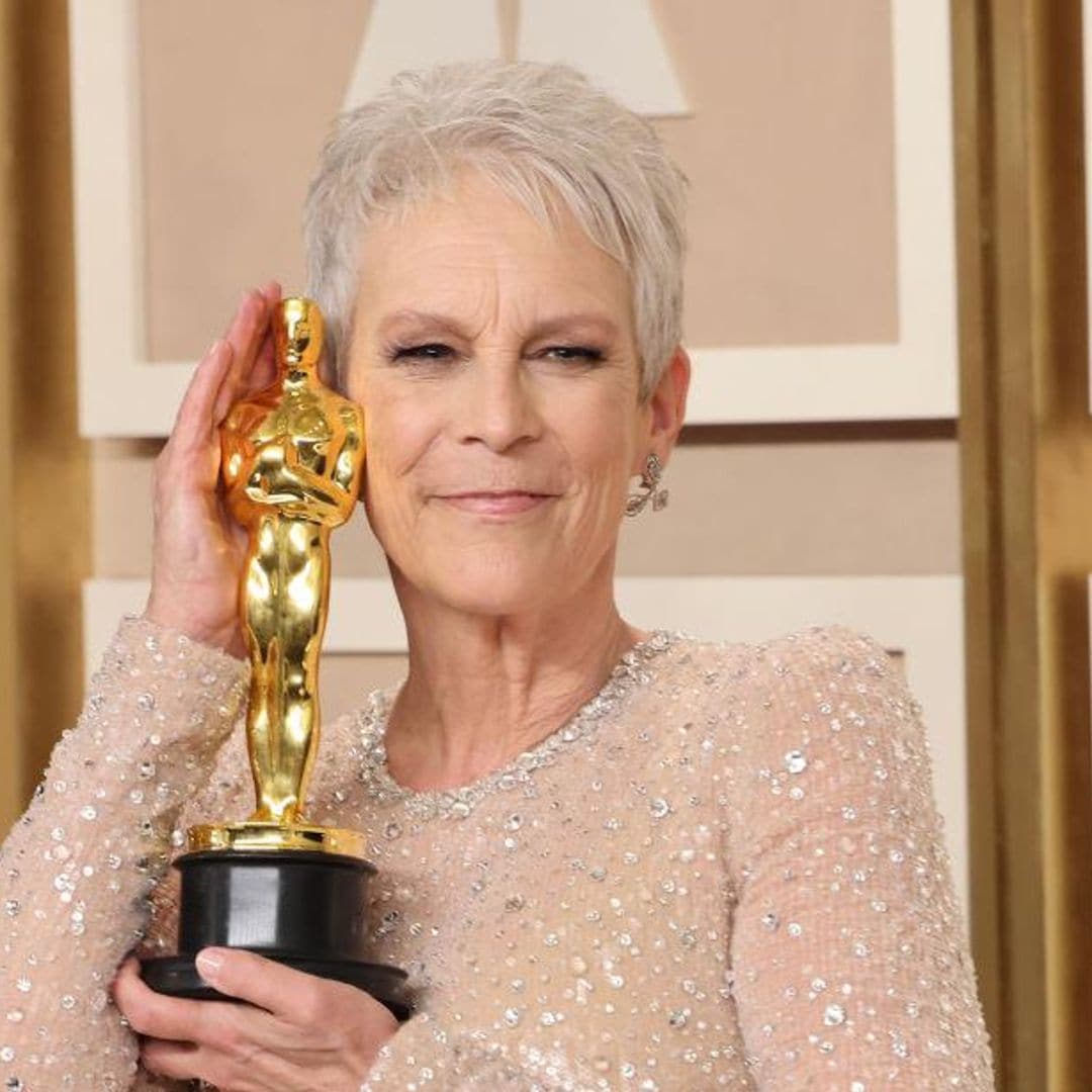 Jamie Lee Curtis honra a su hija con un detalle de su Oscar