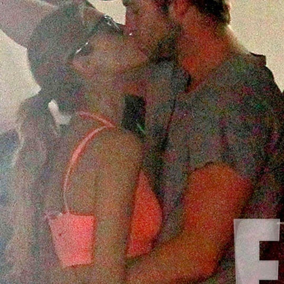 Liam Hemsworth y Eiza González, el apasionado beso que lo confirma todo