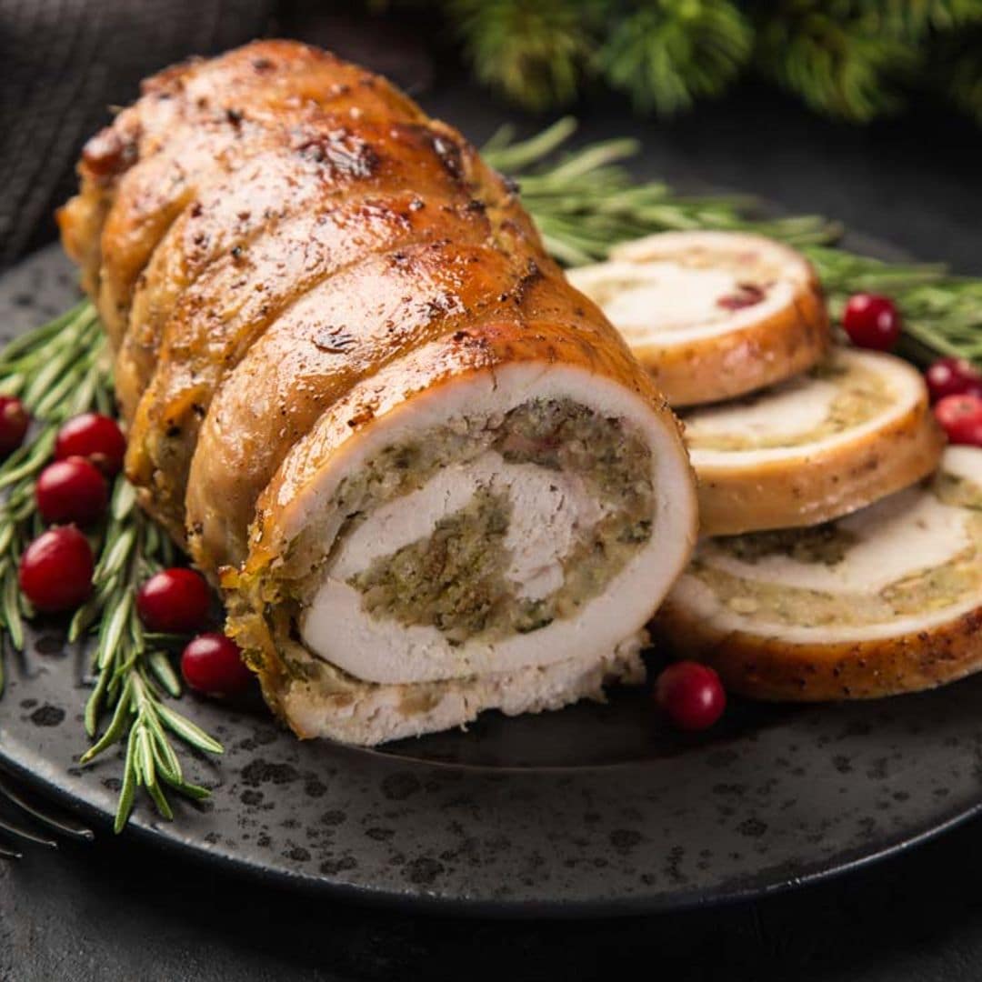 Pechuga de pavo rellena de manzana y beicon