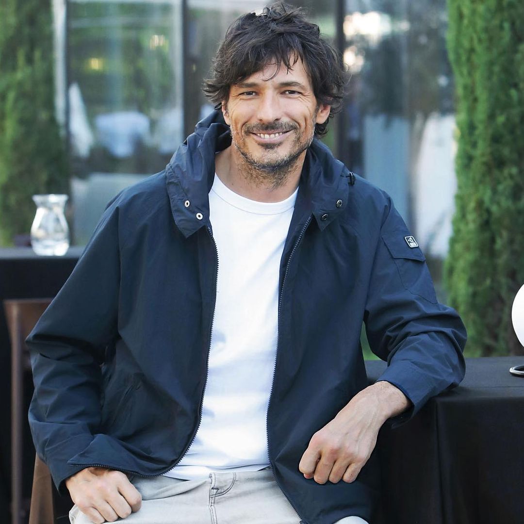 Hablamos con Andrés Velencoso de su trayectoria profesional, sus aficiones y su familia