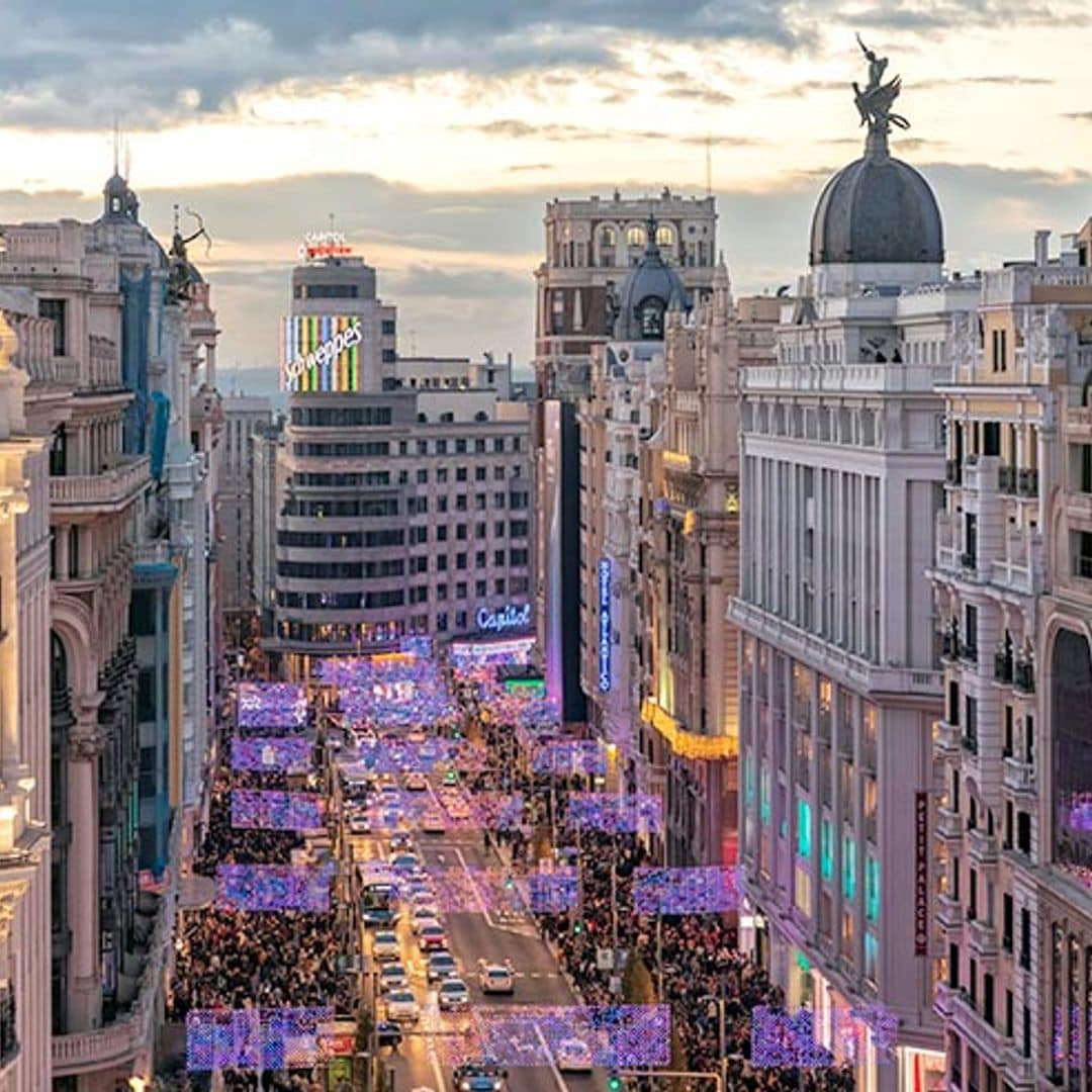 Es hora de (re)descubrir Gran Vía, la calle madrileña siempre a la última