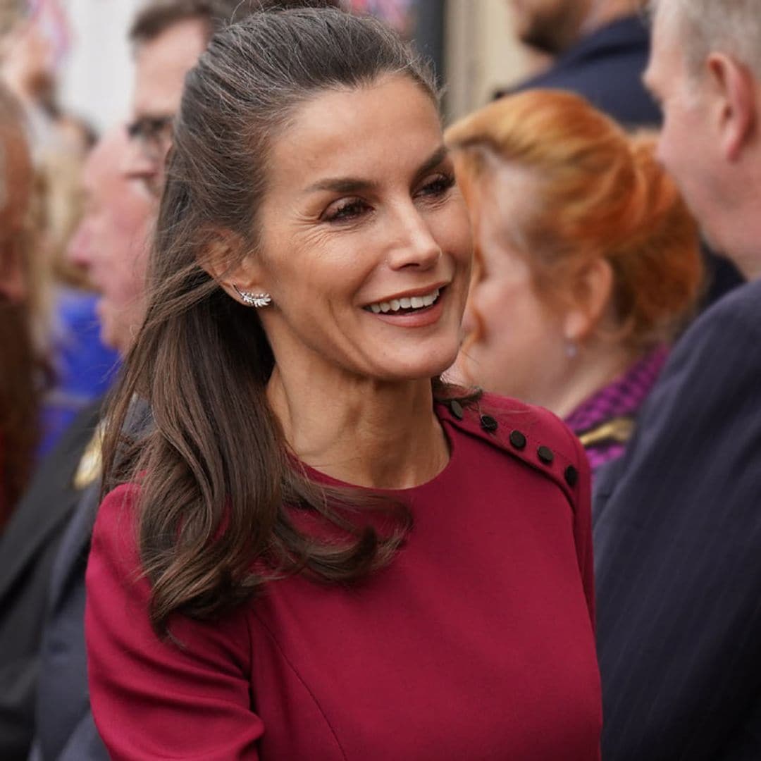 El detalle de tendencia que ha unido los últimos looks de doña Letizia y Kate Middleton