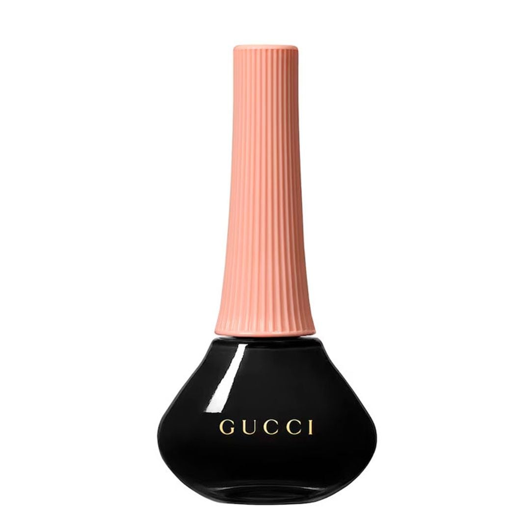 Esmalte negro de Gucci