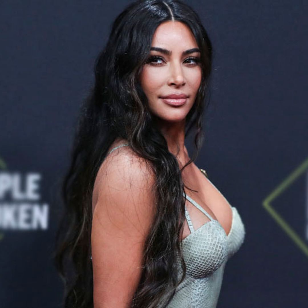 ¿Qué maquillaje te llevarías a una isla desierta? Kim Kardashian responde