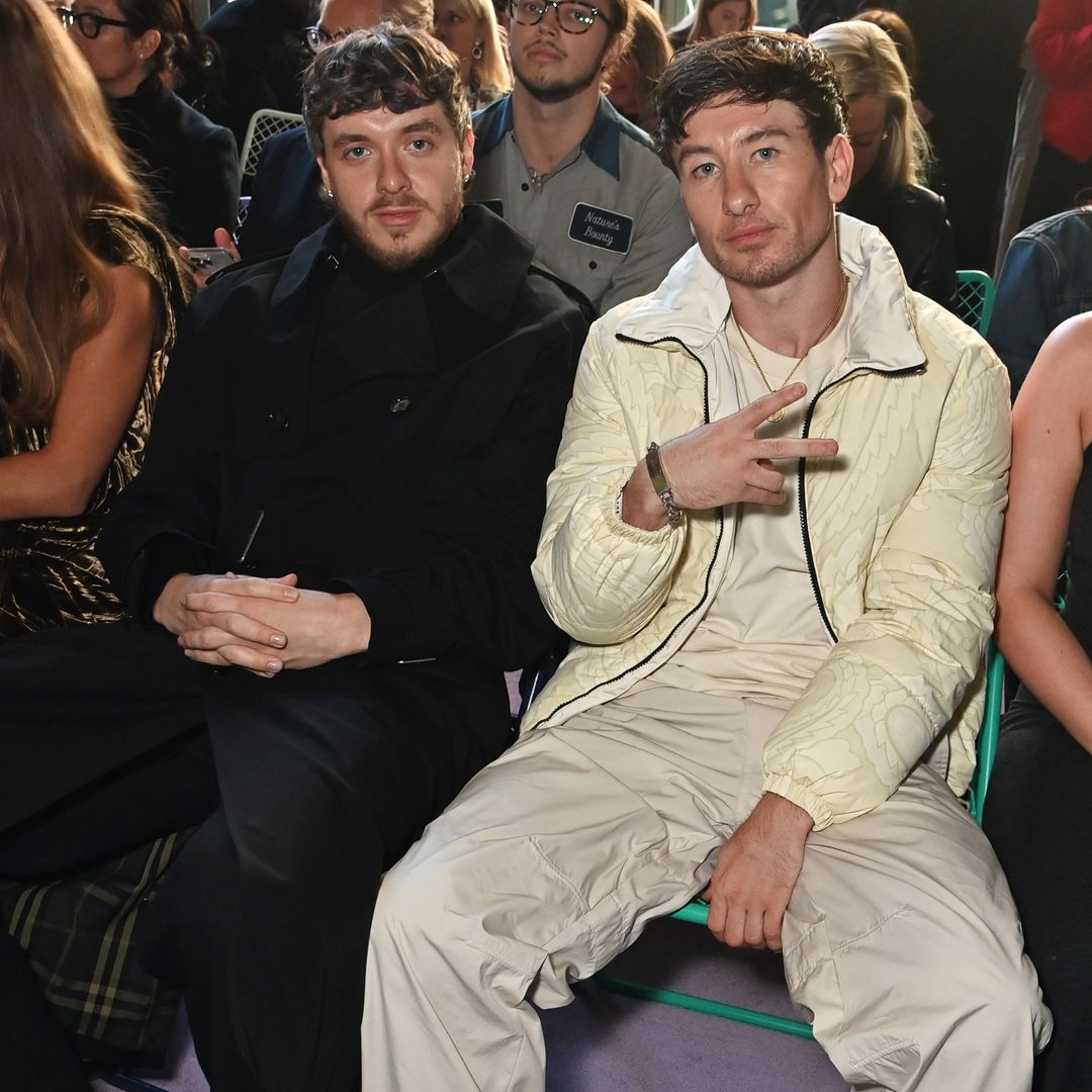 Jack Harlow, Barry Keoghan y Rosie Huntington-Whiteley entre los invitados mejor vestidos en el desfile de Burberry