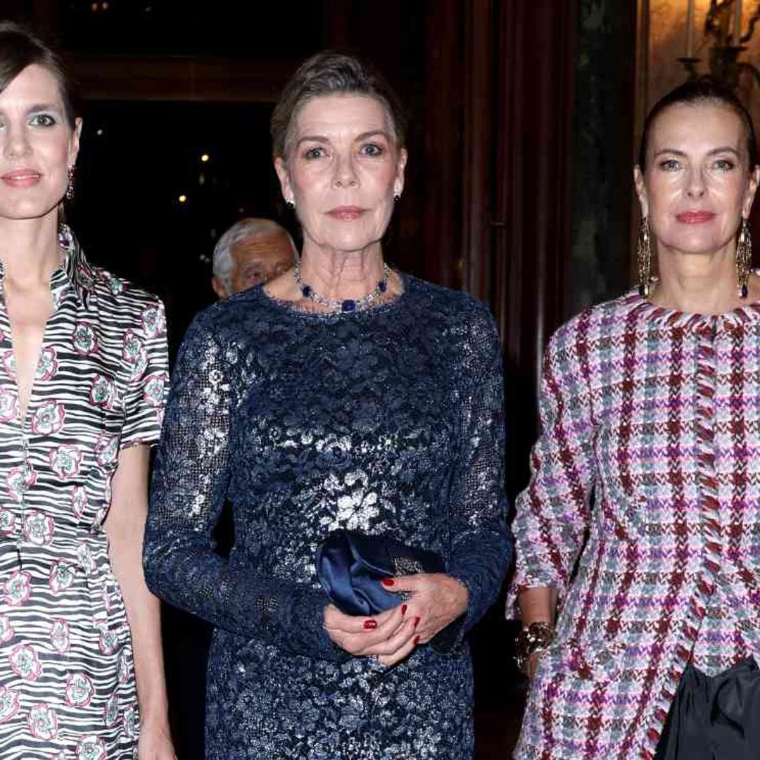 Carlota Casiraghi, noche solidaria y lección de estilo en la ópera con su marido, su madre y su suegra