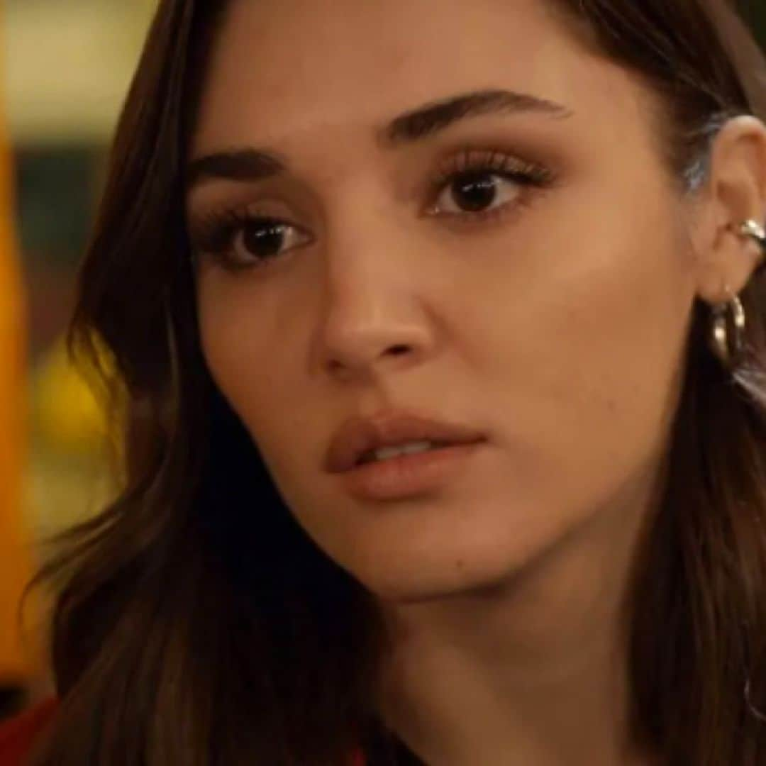 Hande Erçel quiere retirarse durante un tiempo tras el final de 'Love is in the air'