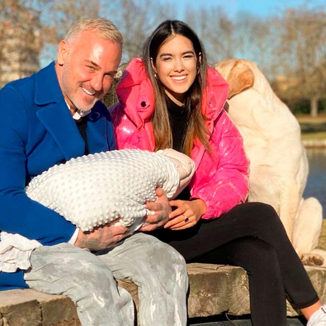 ¡Carreras en minibicicleta y mucho baile! Gianluca Vacchi y Sharon Fonseca disfrutan como dos niños