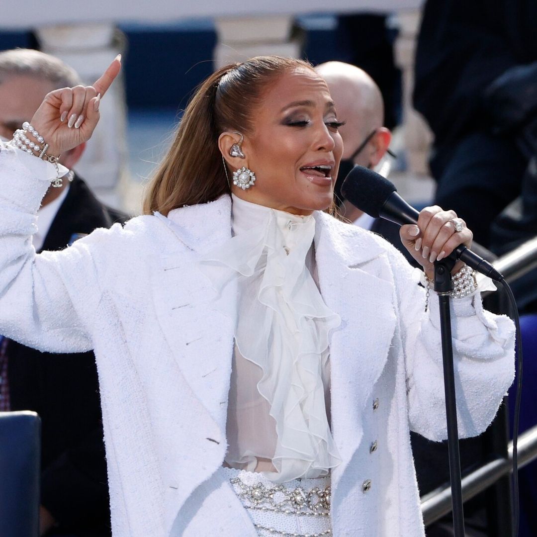 Jennifer Lopez y su espectacular look de Chanel para la investidura presidencial