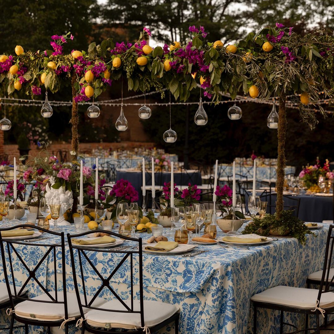 Manteles a todo color para hacer de la decoración de tu boda una gran fiesta