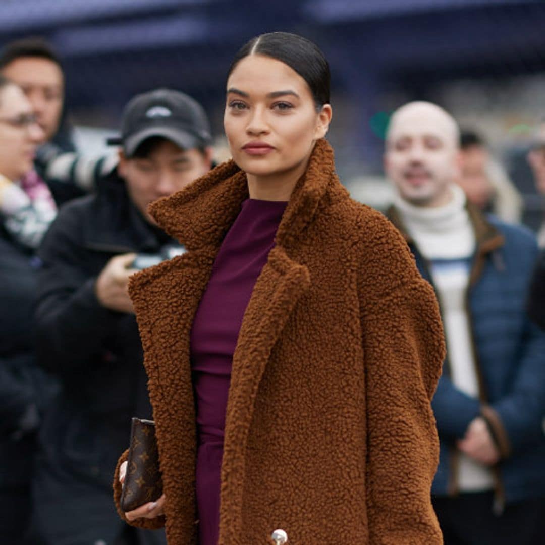 El invierno del vestido monocolor: los diseños favoritos de las expertas